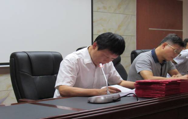C:\Users\Administrator\Desktop\2016学校图片\2016秋季开学教师大会\IMG_0545.JPG